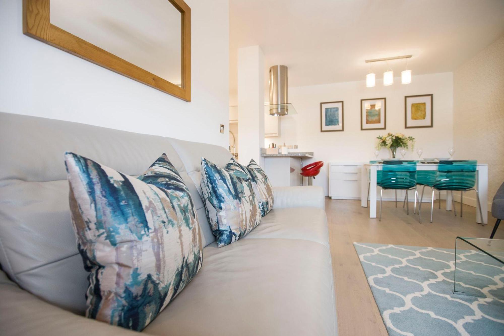 Urban Living'S ~ King Edward Luxury Apartments In The Heart Of ווינדזור מראה חיצוני תמונה