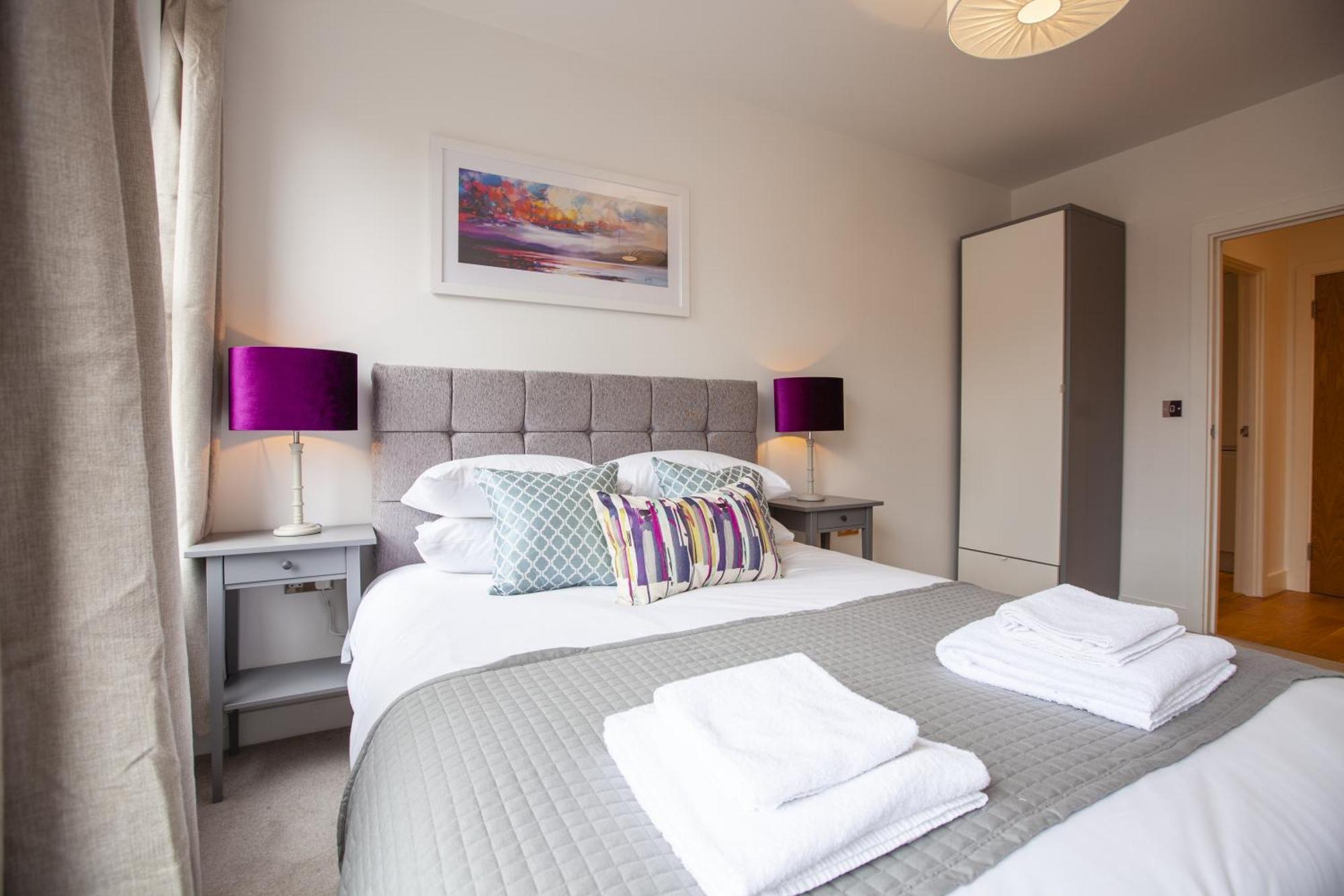 Urban Living'S ~ King Edward Luxury Apartments In The Heart Of ווינדזור מראה חיצוני תמונה