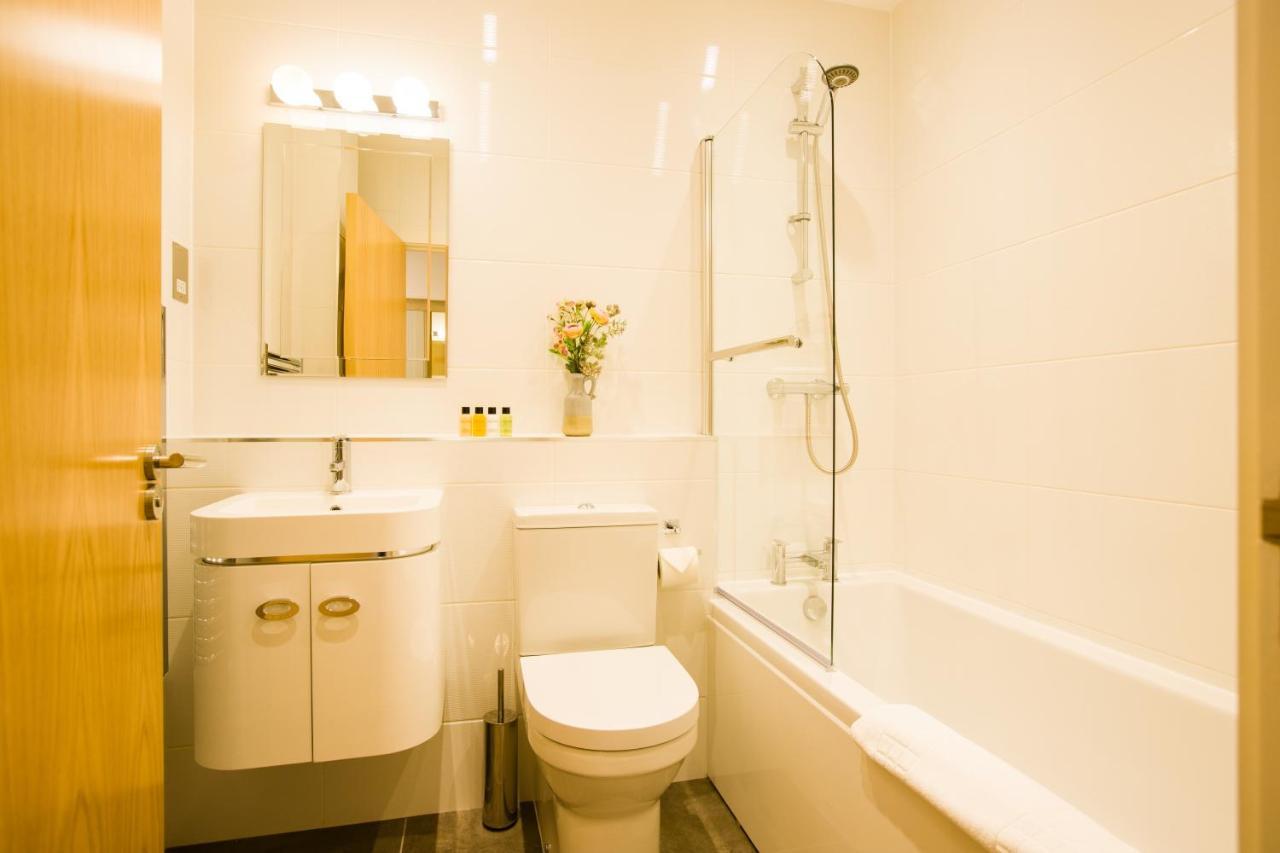 Urban Living'S ~ King Edward Luxury Apartments In The Heart Of ווינדזור מראה חיצוני תמונה
